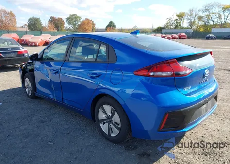 2018 Hyundai Ioniq Hybrid Blue z USA, uszkodzony, nr VIN KMHC65LC1JU102735